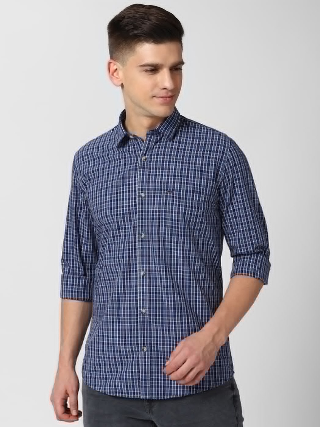 

Peter England Casuals Men Navy Blue Checked Casual Shirt