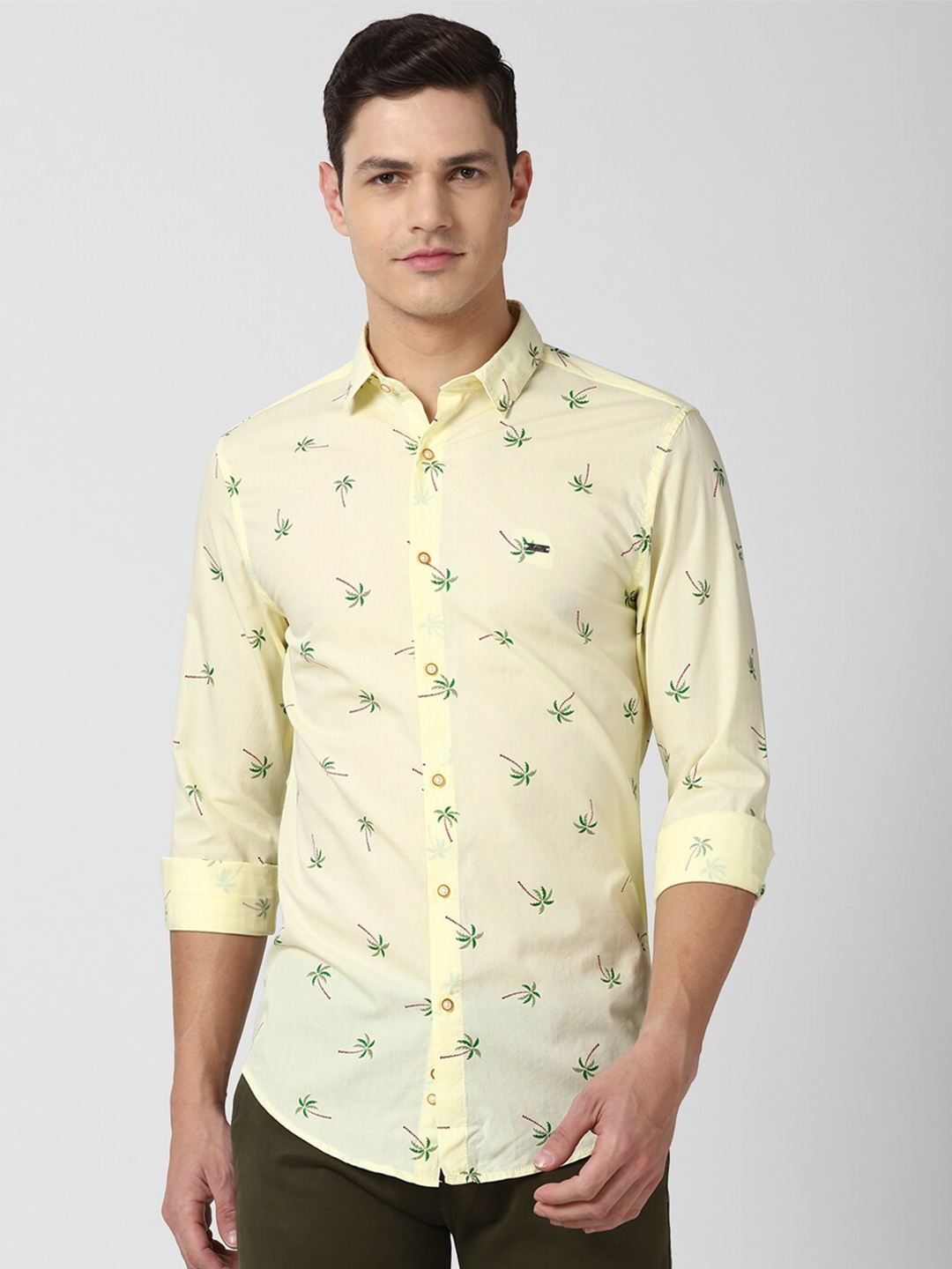 

Peter England Casuals Men Yellow Slim Fit Printed Casual Shirt