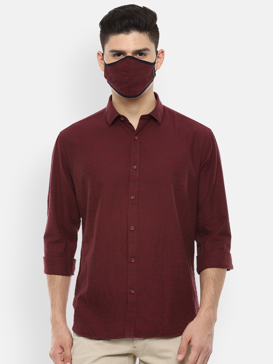 

V Dot Men Maroon Slim Fit Striped Casual Shirt