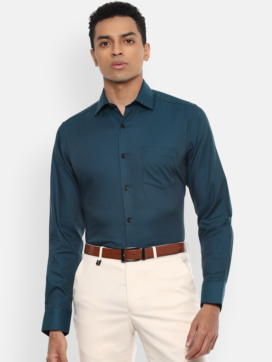 

Van Heusen Men Blue Striped Formal Shirt