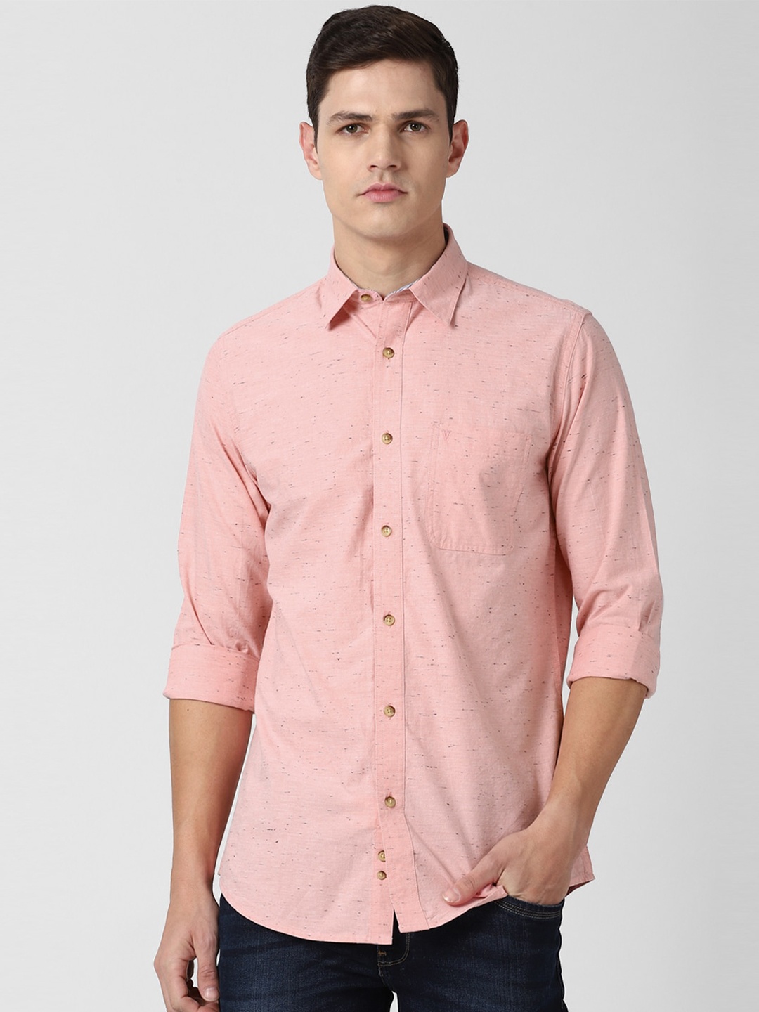 

Van Heusen Sport Men Peach-Coloured Slim Fit Casual Shirt