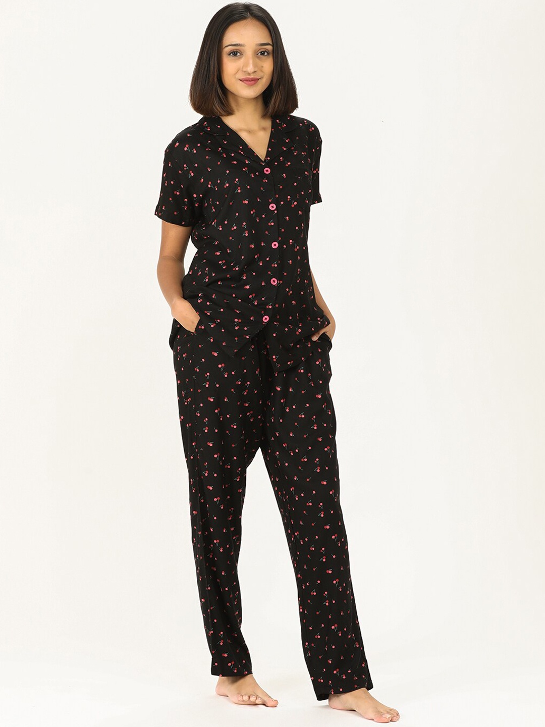 

evolove Women Black & Red Printed Night suit