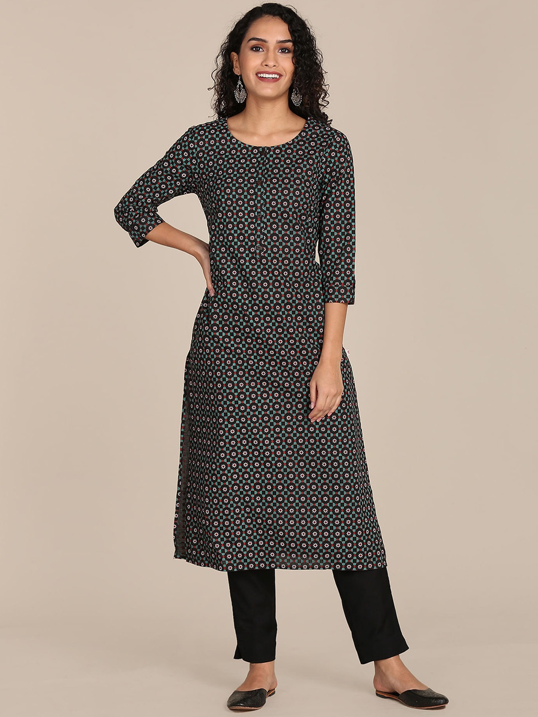 

Karigari Women Black & Green Geometric Printed Round Neck Cotton Straight Kurta