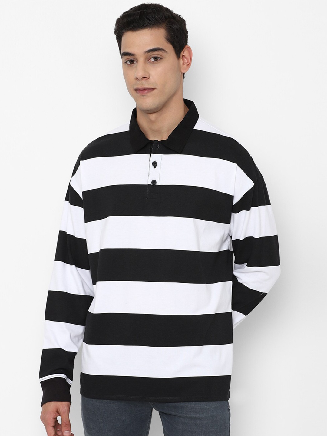 

FOREVER 21 Men White Striped Mandarin Collar Monochrome T-shirt