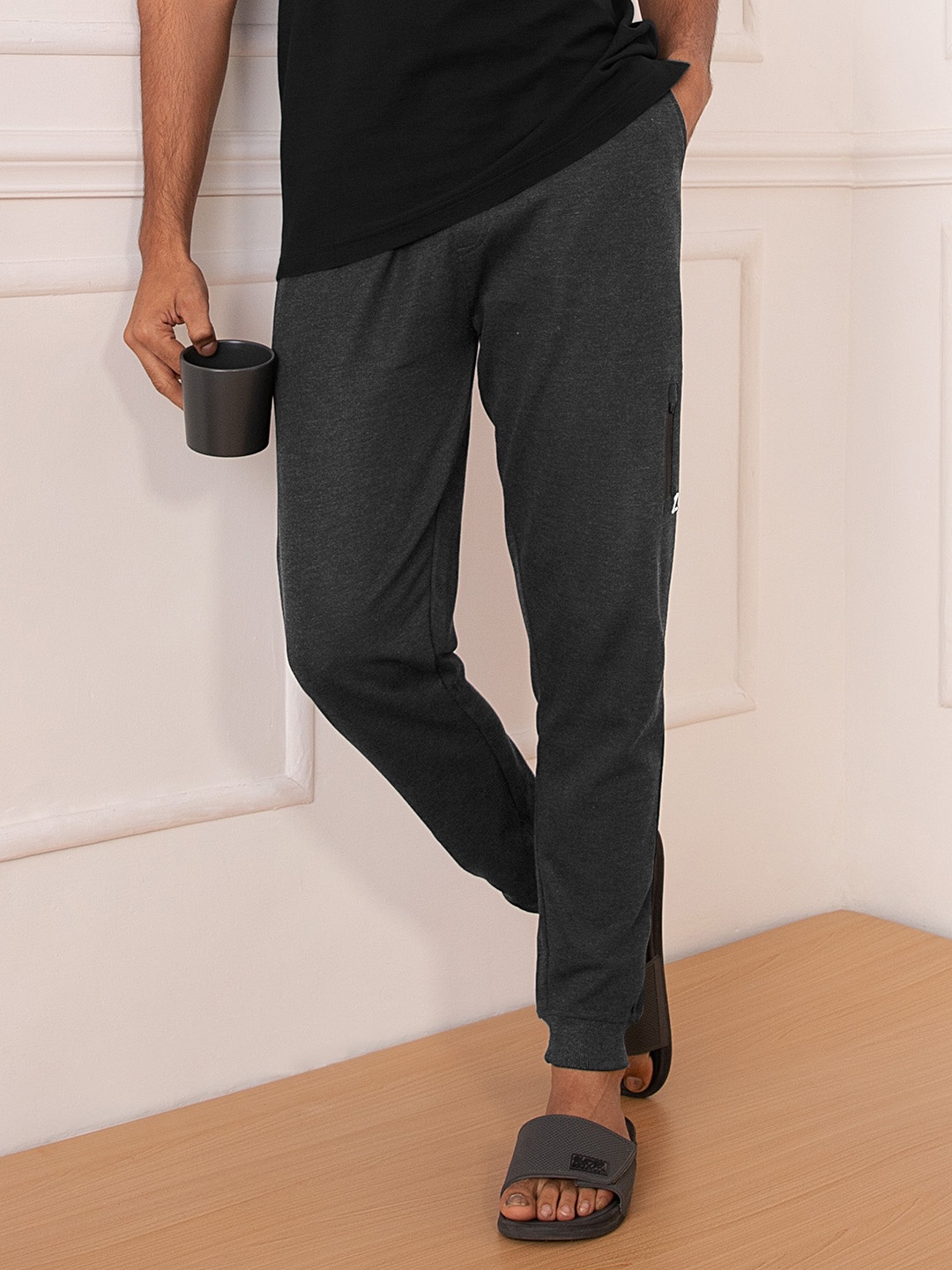 

XYXX Men Grey Solid Cotton Joggers