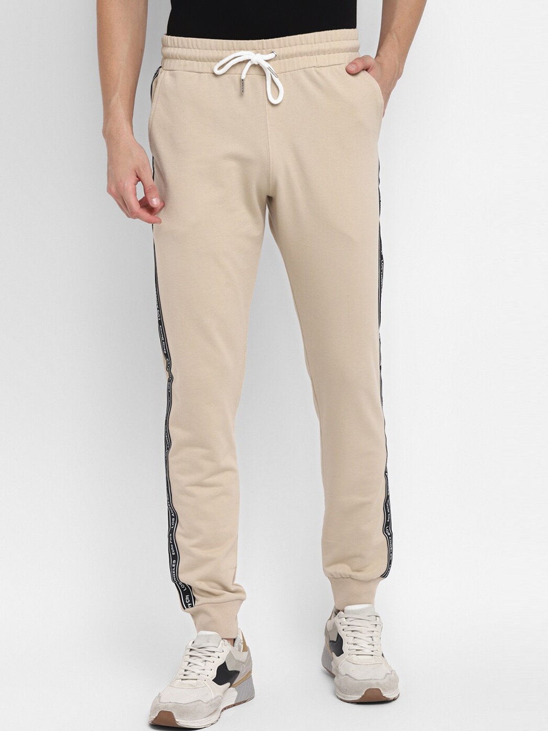 

Alan Jones Men Beige Solid Slim-Fit Joggers Track Pant