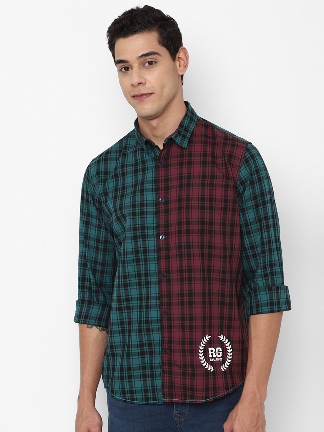 

FOREVER 21 Men Green & Red Pure Cotton Tartan Checks Colourblocked Casual Shirt