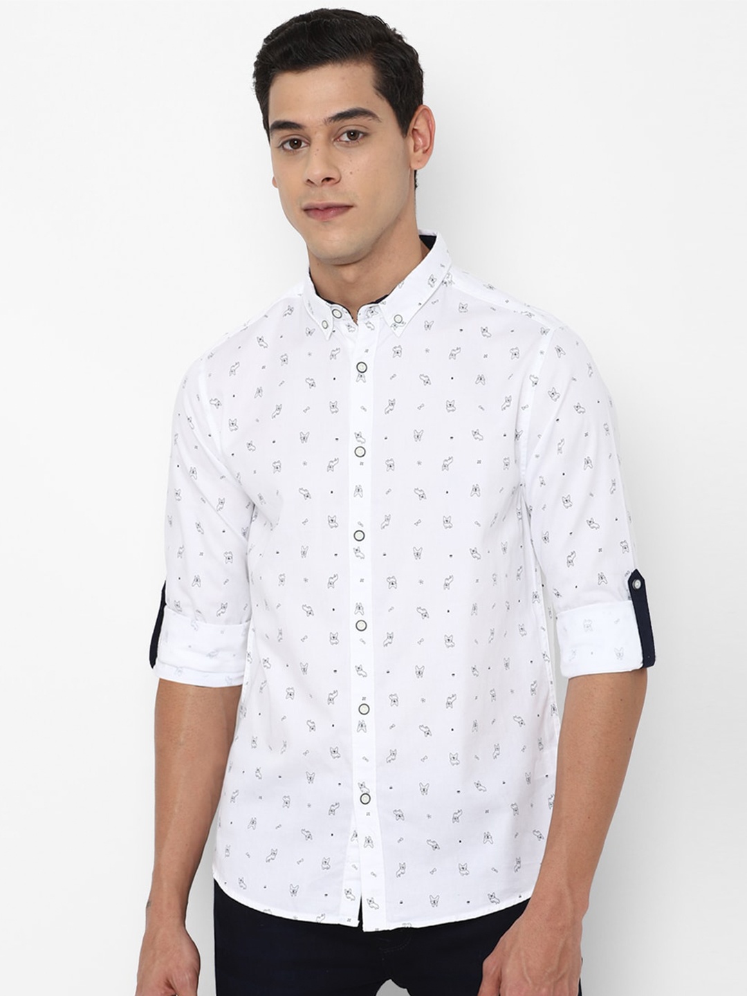 

FOREVER 21 Men White Floral Printed Pure Cotton Casual Shirt