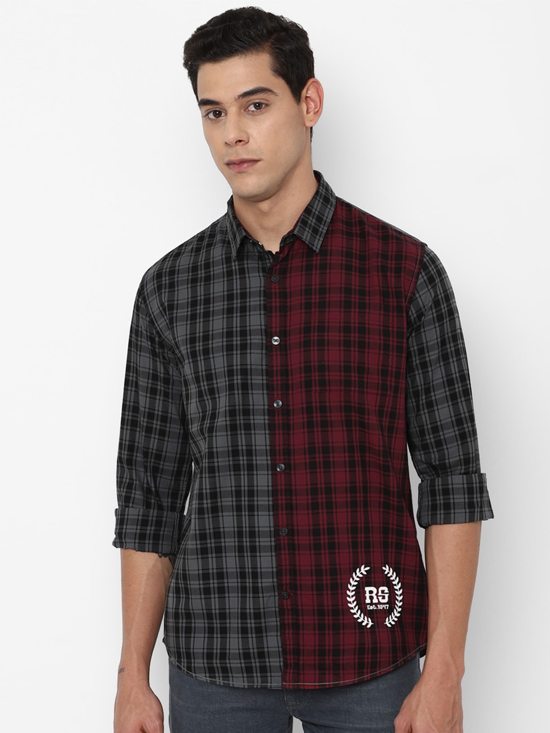 

FOREVER 21 Men Black & Maroon Tartan Checks Checked Pure Cotton Casual Shirt