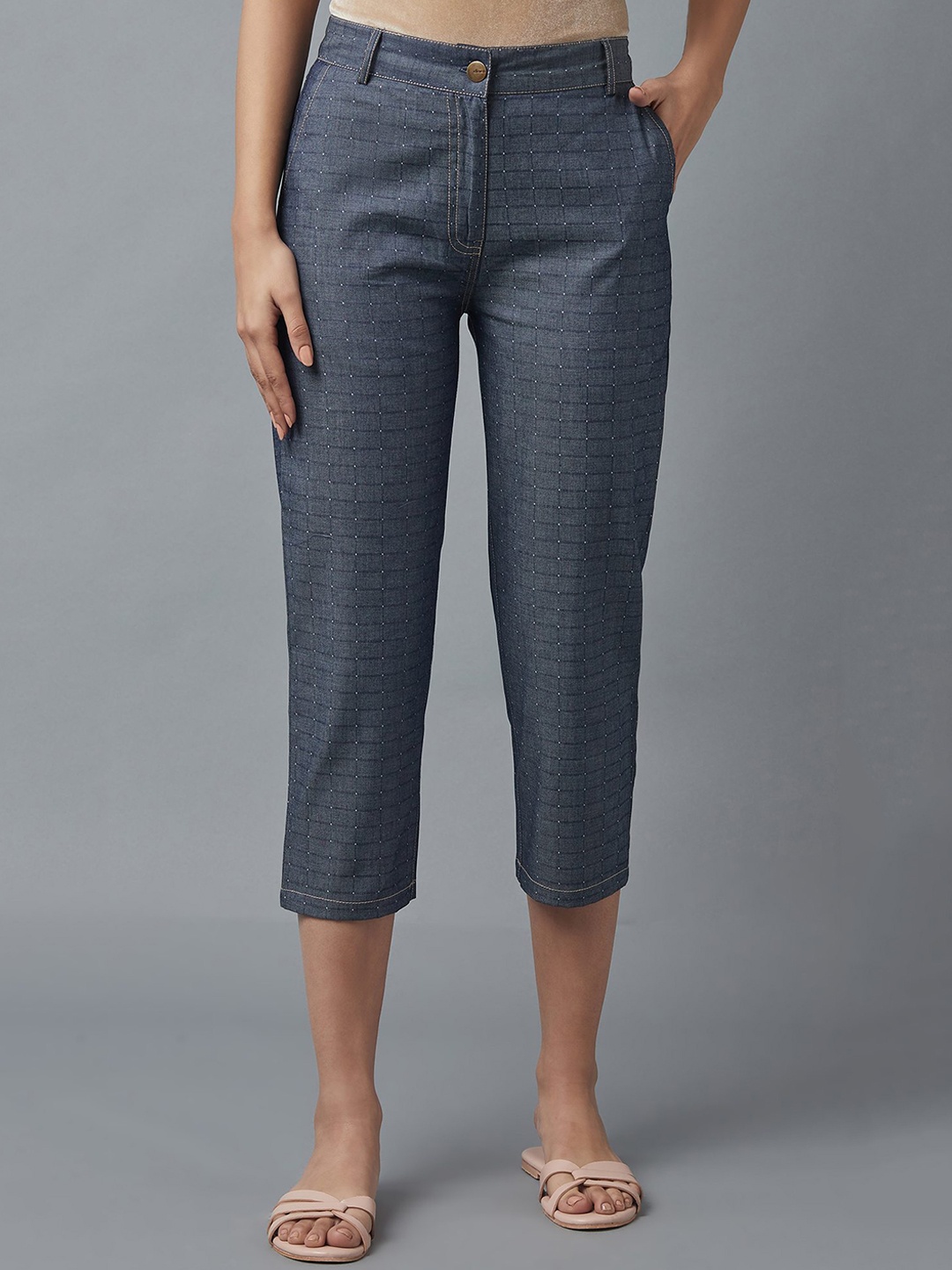 

elleven Women Blue Textured Regular Fit Pure Cotton Trousers