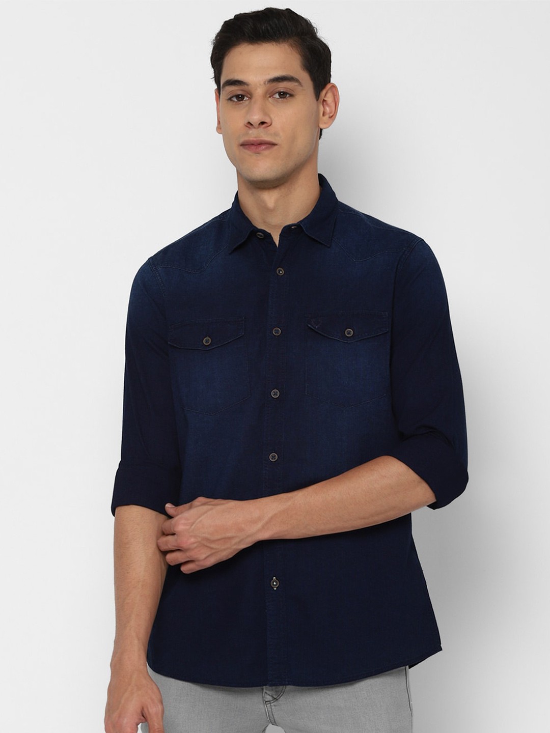 

Allen Solly Men Navy Blue Cotton Regular Fit Denim Casual Shirt