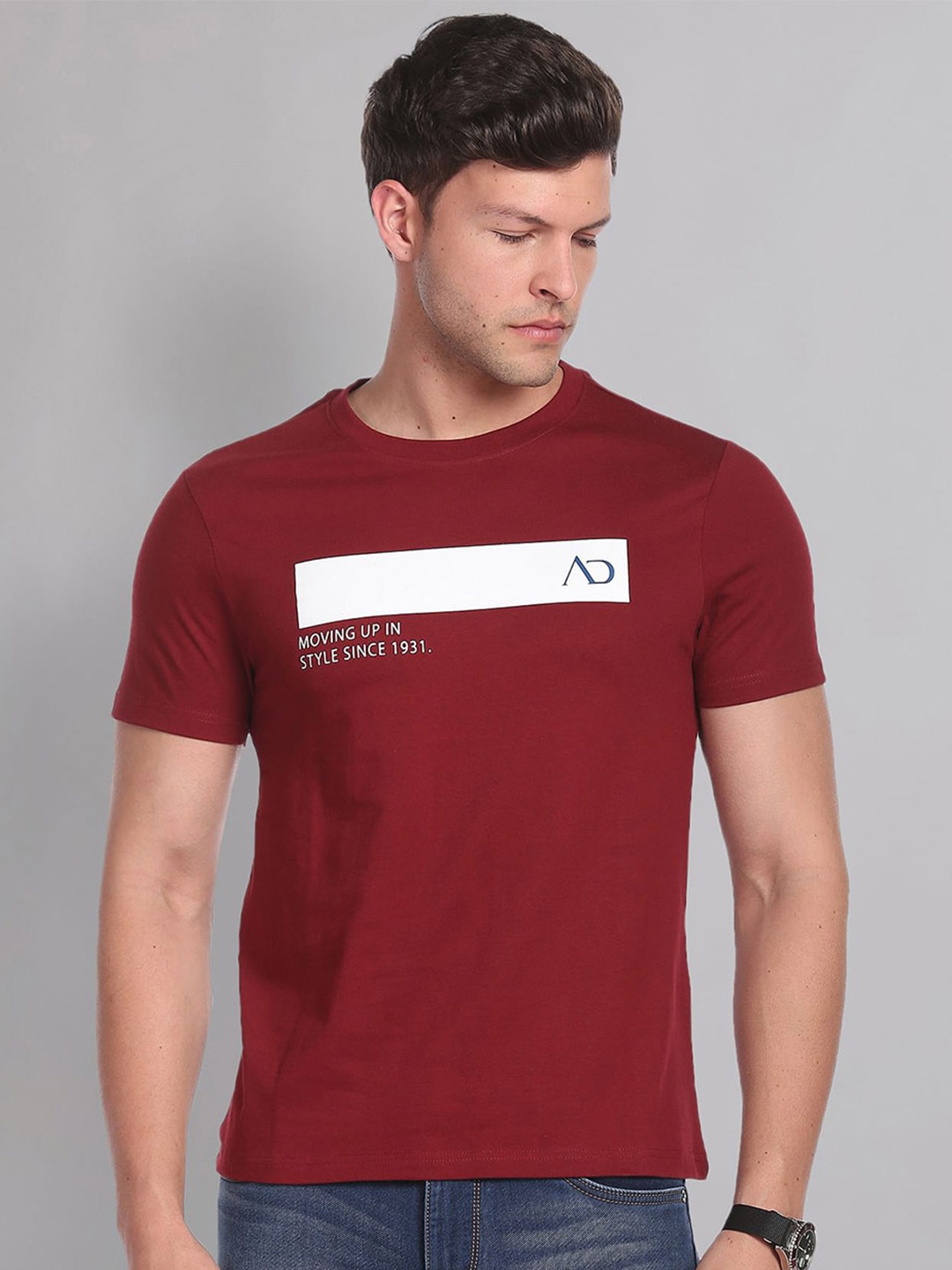 

AD By Arvind Men Maroon Pockets T-shirt