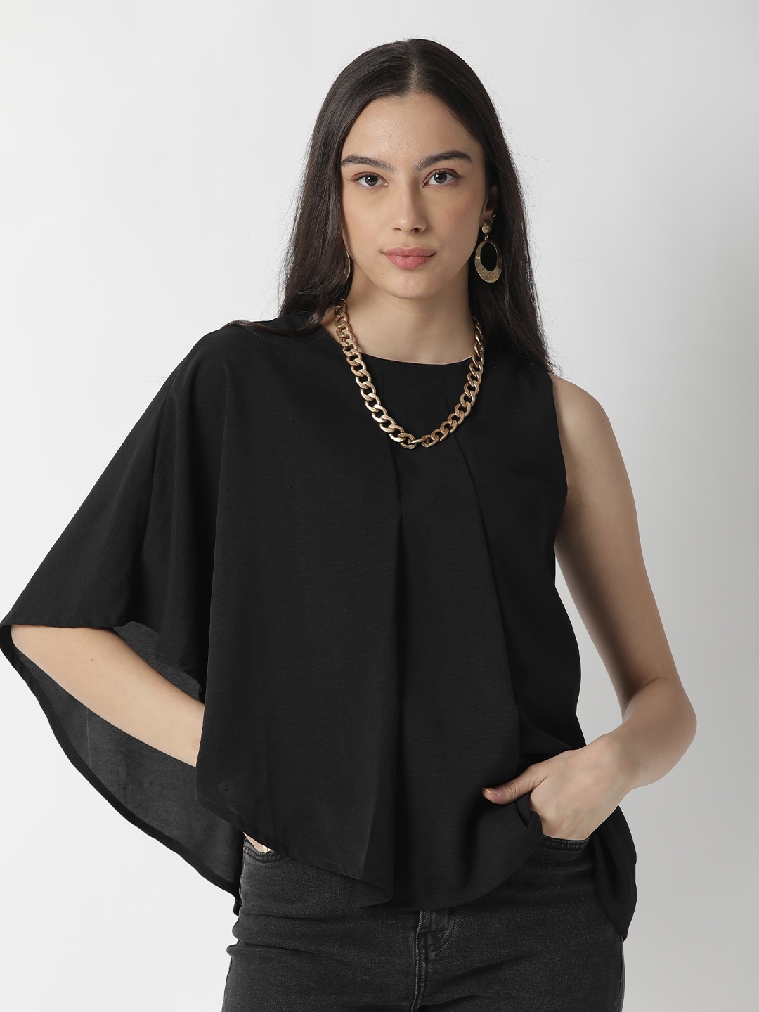 

RAREISM Women Black Solid Round Neck Regular Top