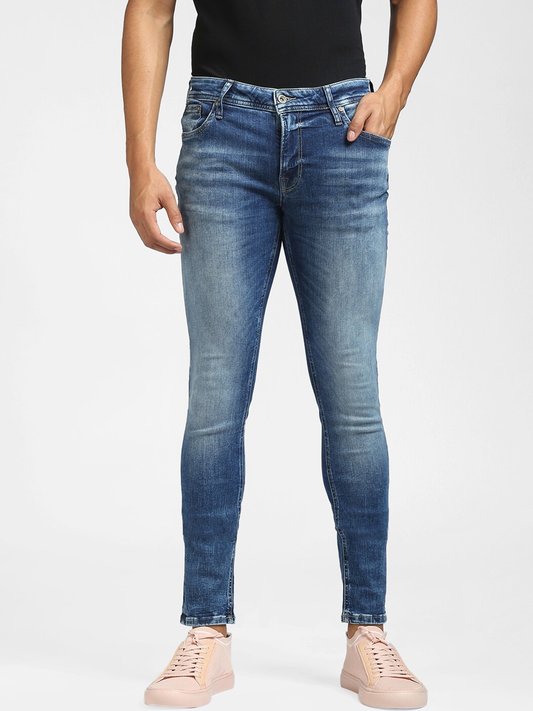 

Jack & Jones Men Blue Low-Rise Heavy Fade Cotton Stretchable Jeans