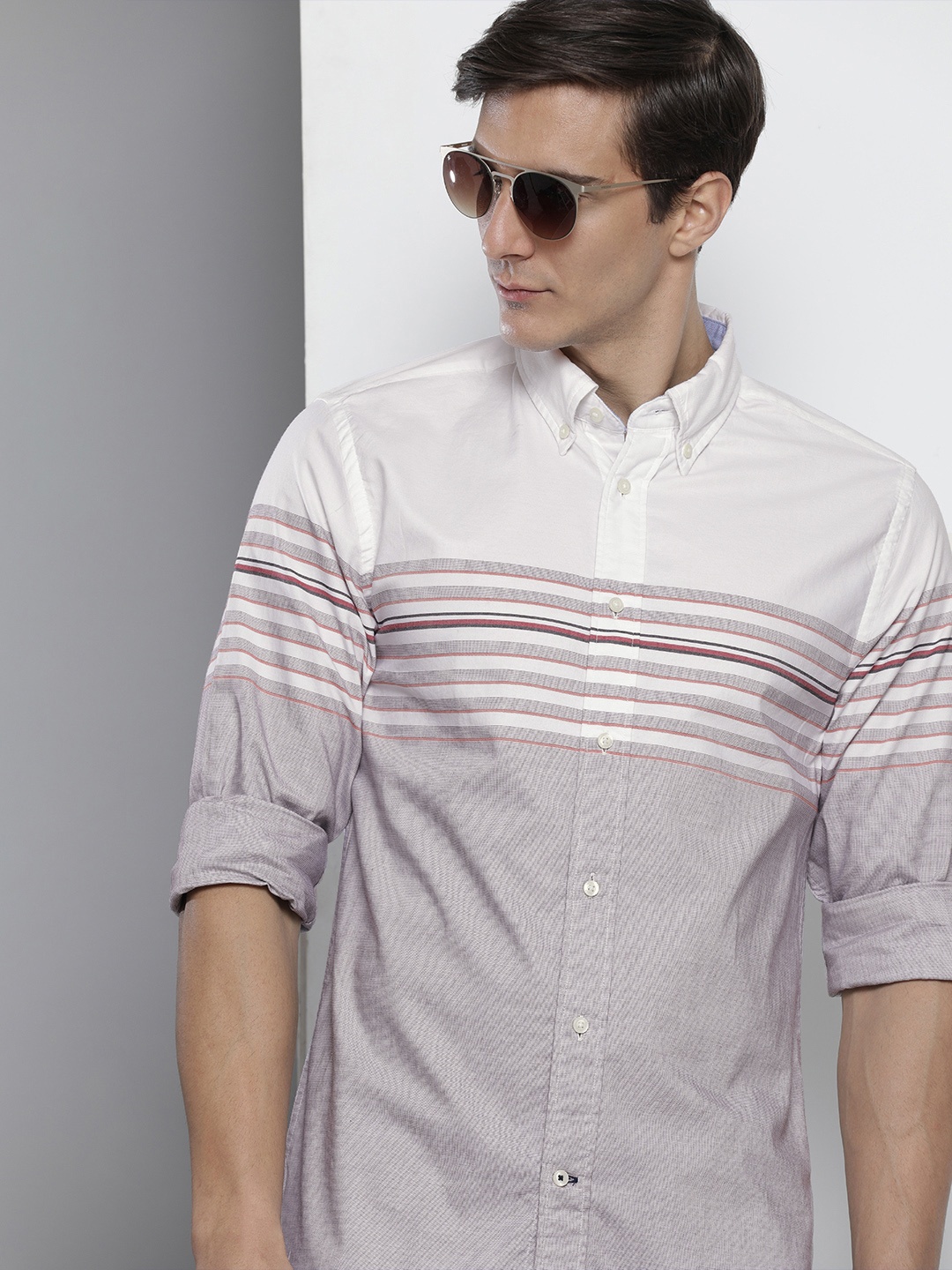 

Tommy Hilfiger Men White Colourblocked Full Sleeves Casual Shirt