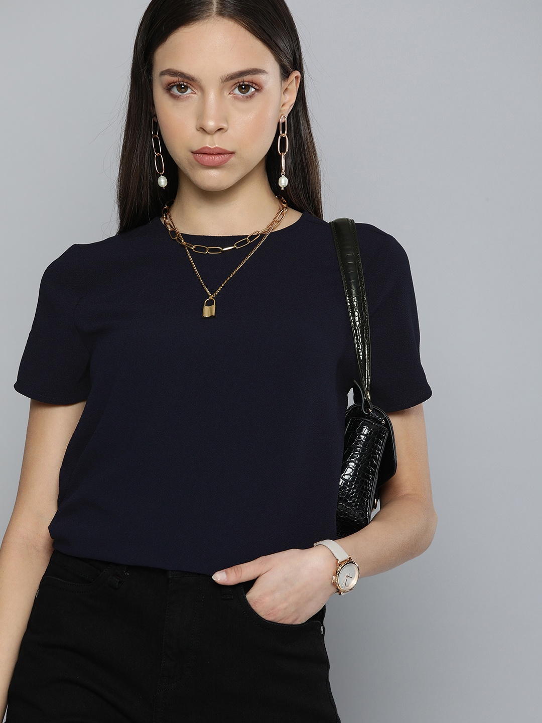 

Chemistry Navy Blue Solid Round Neck Regular Sleeves Indigo Regular Top