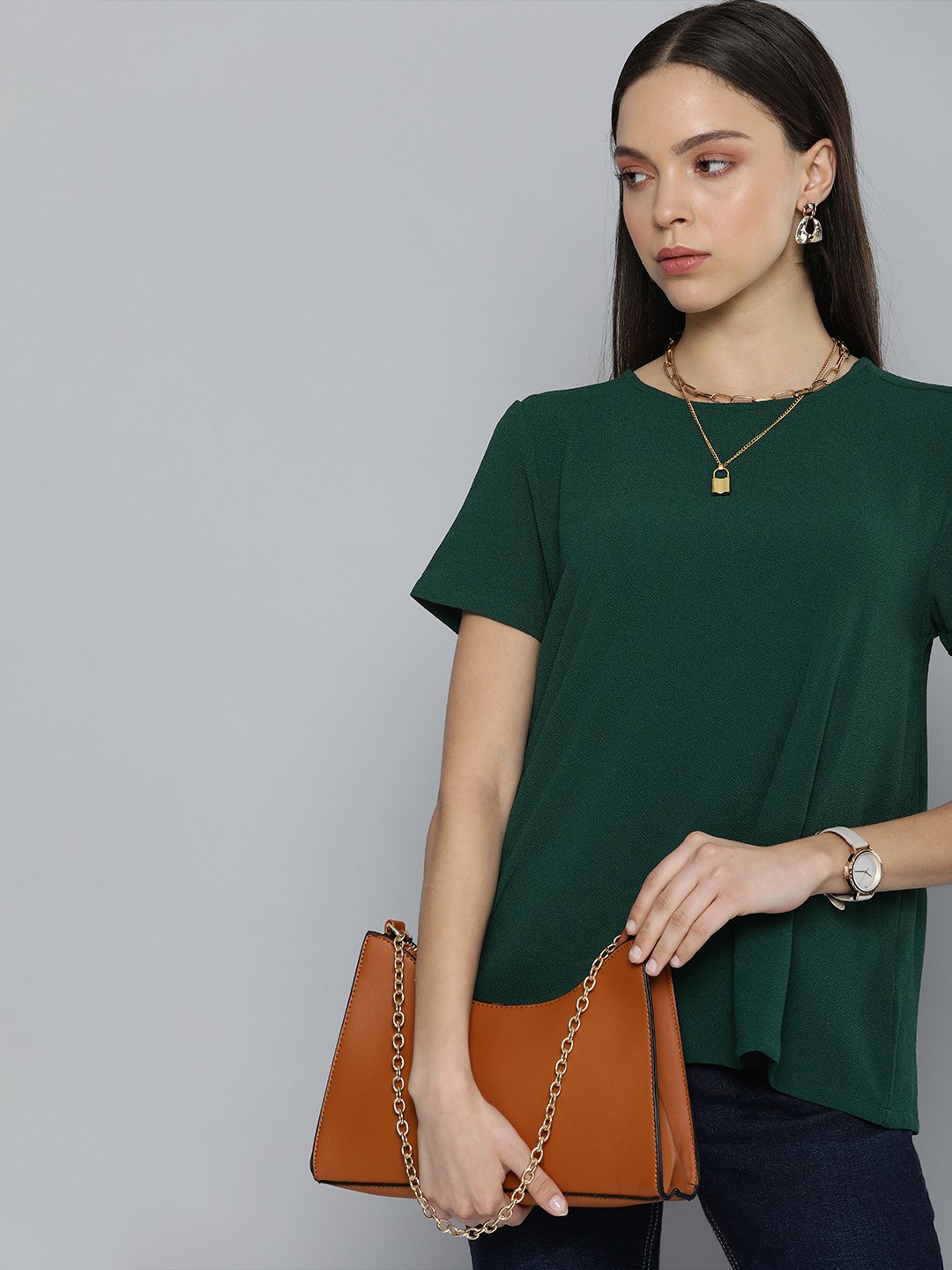 

Chemistry Green Solid Round Neck Regular Sleeves Top