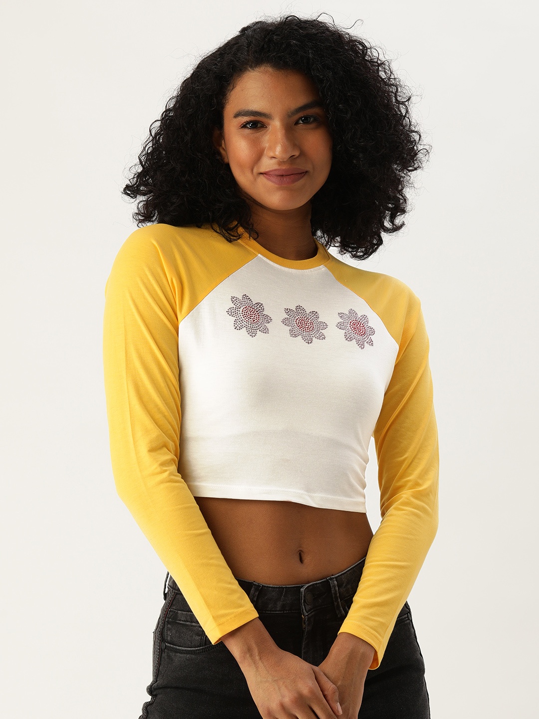 

FOREVER 21 Women White & Yellow Colourblocked Raglan Sleeves Cropped Boxy Top