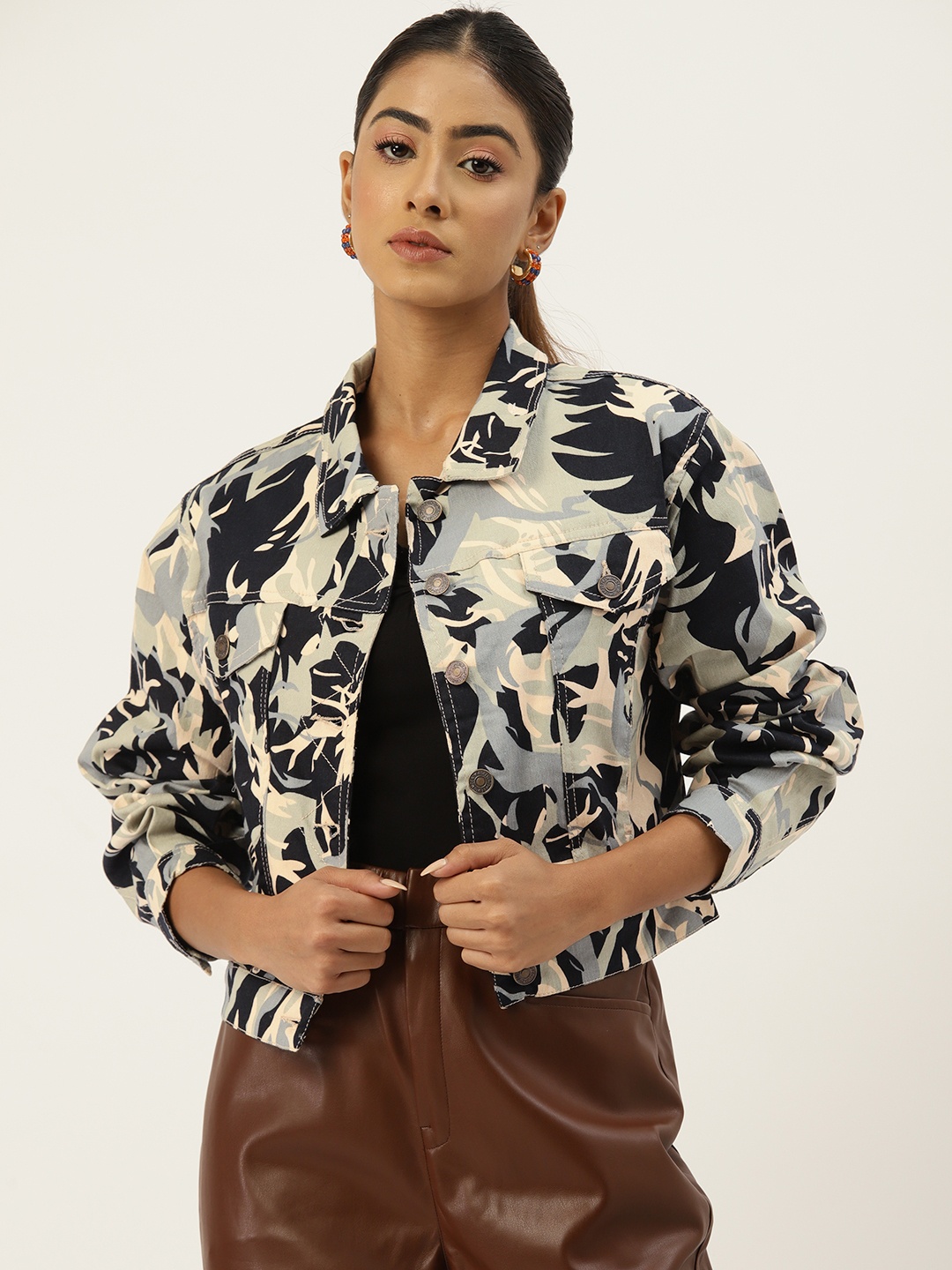 

FOREVER 21 Floral Print Denim Jacket, Black