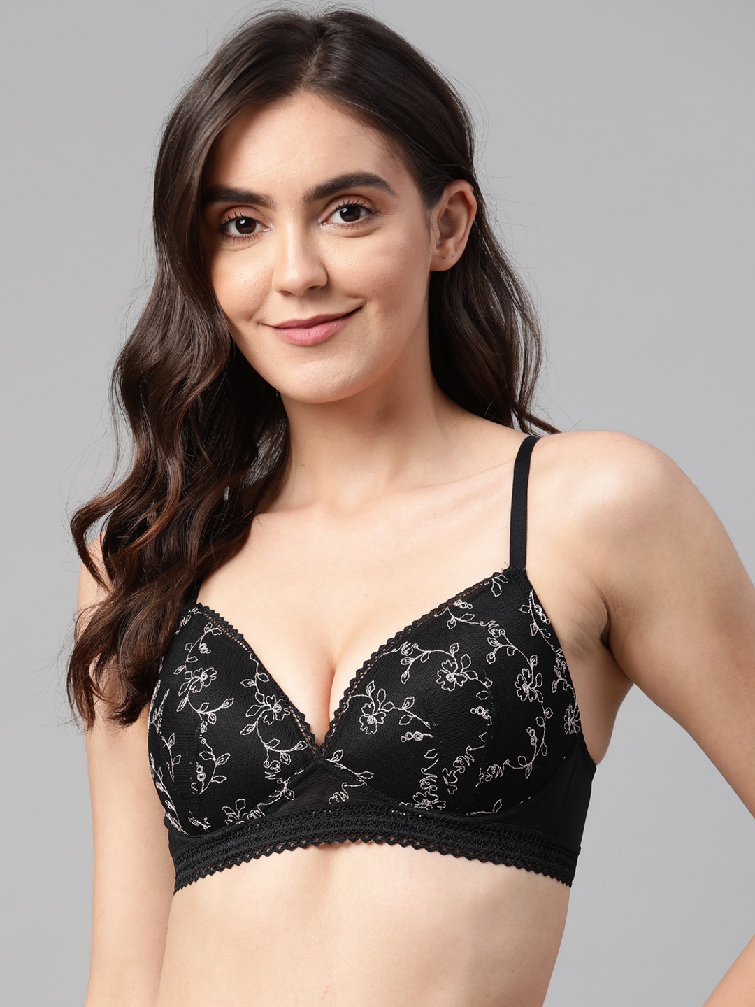 

Marks & Spencer Black & White Floral Printed Bra - Lightly Padded