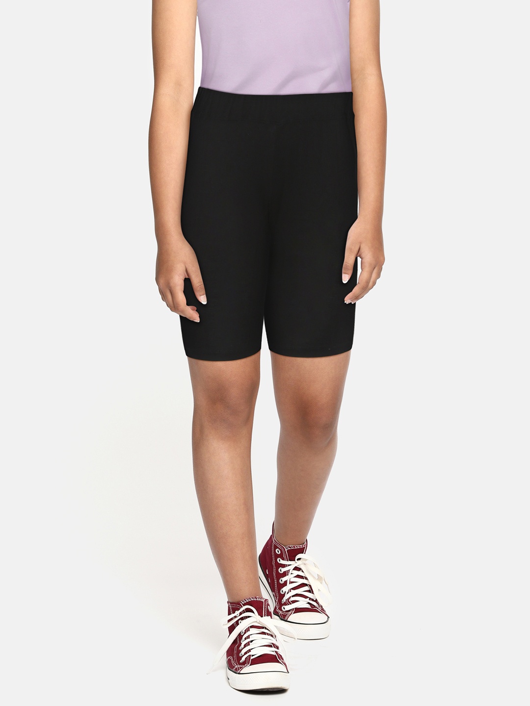 

SEYBIL Girls Black Solid Slim Fit Shorts