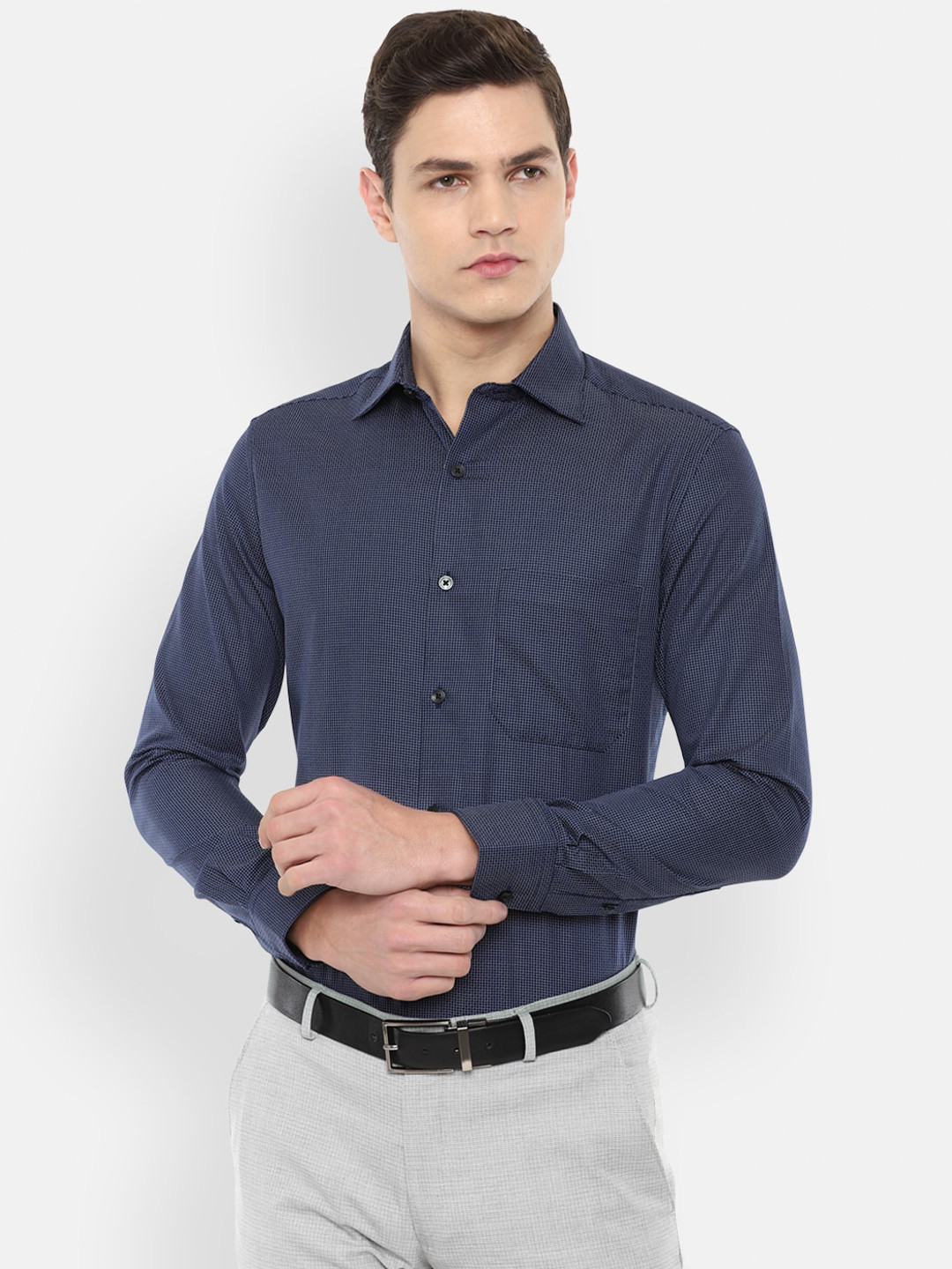 

Louis Philippe Men Navy Blue & White Checked Pure Cotton Formal Shirt