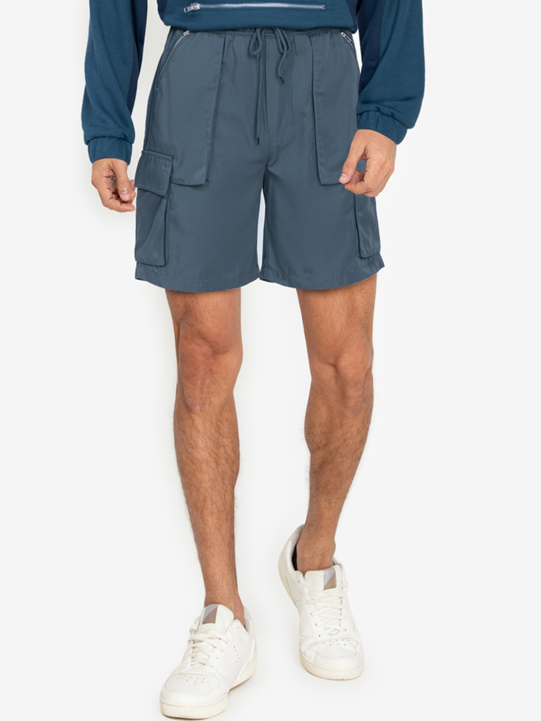 

ZALORA BASICS Men Blue Drawstring Cargo Shorts