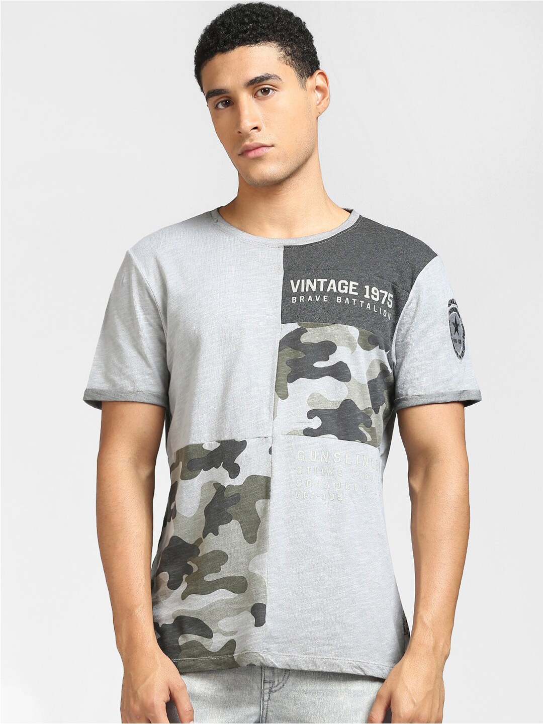 Jack & Jones Men Grey & Olive Green Camouflage Printed Cotton T-shirt
