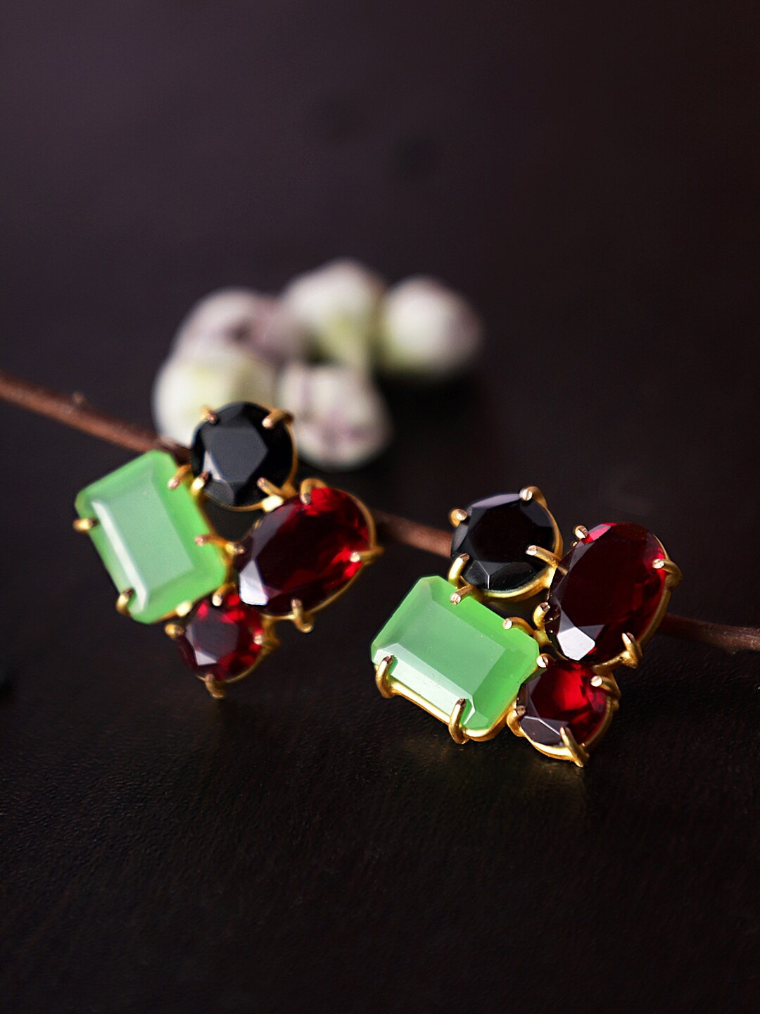 

XAGO Maroon & Navy Blue Contemporary Studs Earrings