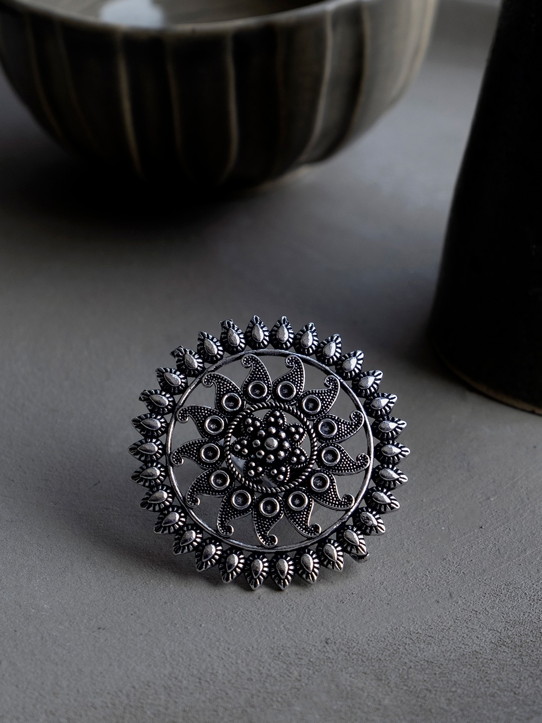 

Infuzze Women Oxidised Silver-Plated Finger Ring