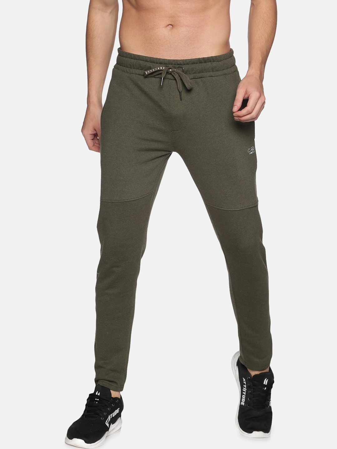 

ATTIITUDE Men Green Brand Logo Printed Pure Cotton Slim-Fit Joggers