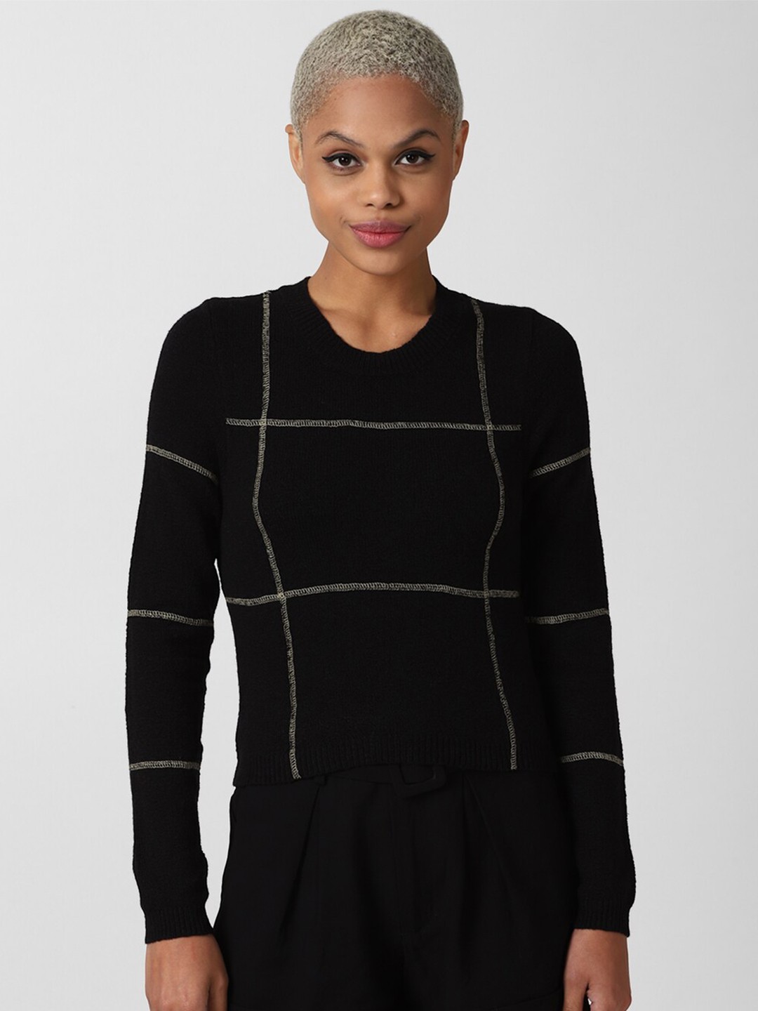 

FOREVER 21 Women Black & Grey Checked Fitted Pullover