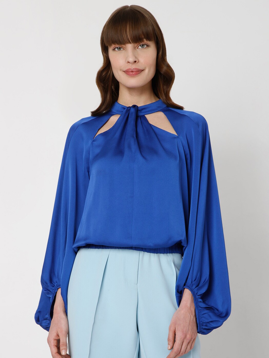 

Vero Moda Blue Bishop Sleeves Blouson Top