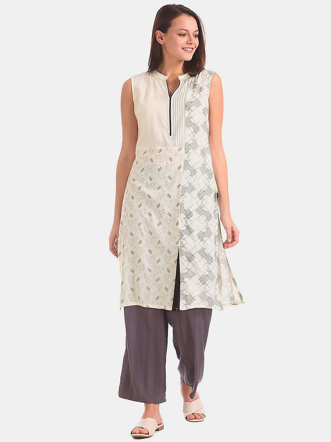 

Karigari Women White Ethnic Motifs Printed Kurta