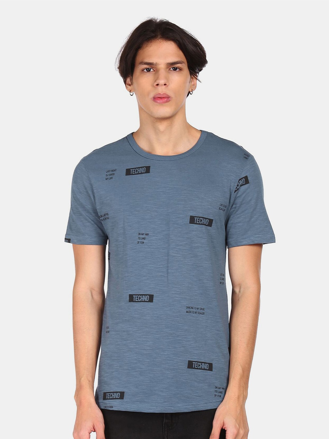 

Colt Men Blue Typography Printed Raw Edge T-shirt
