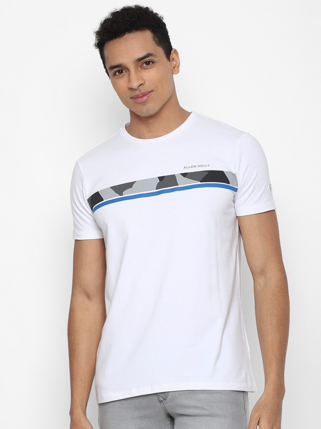 

Allen Solly Sport Men White Printed Pockets T-shirt