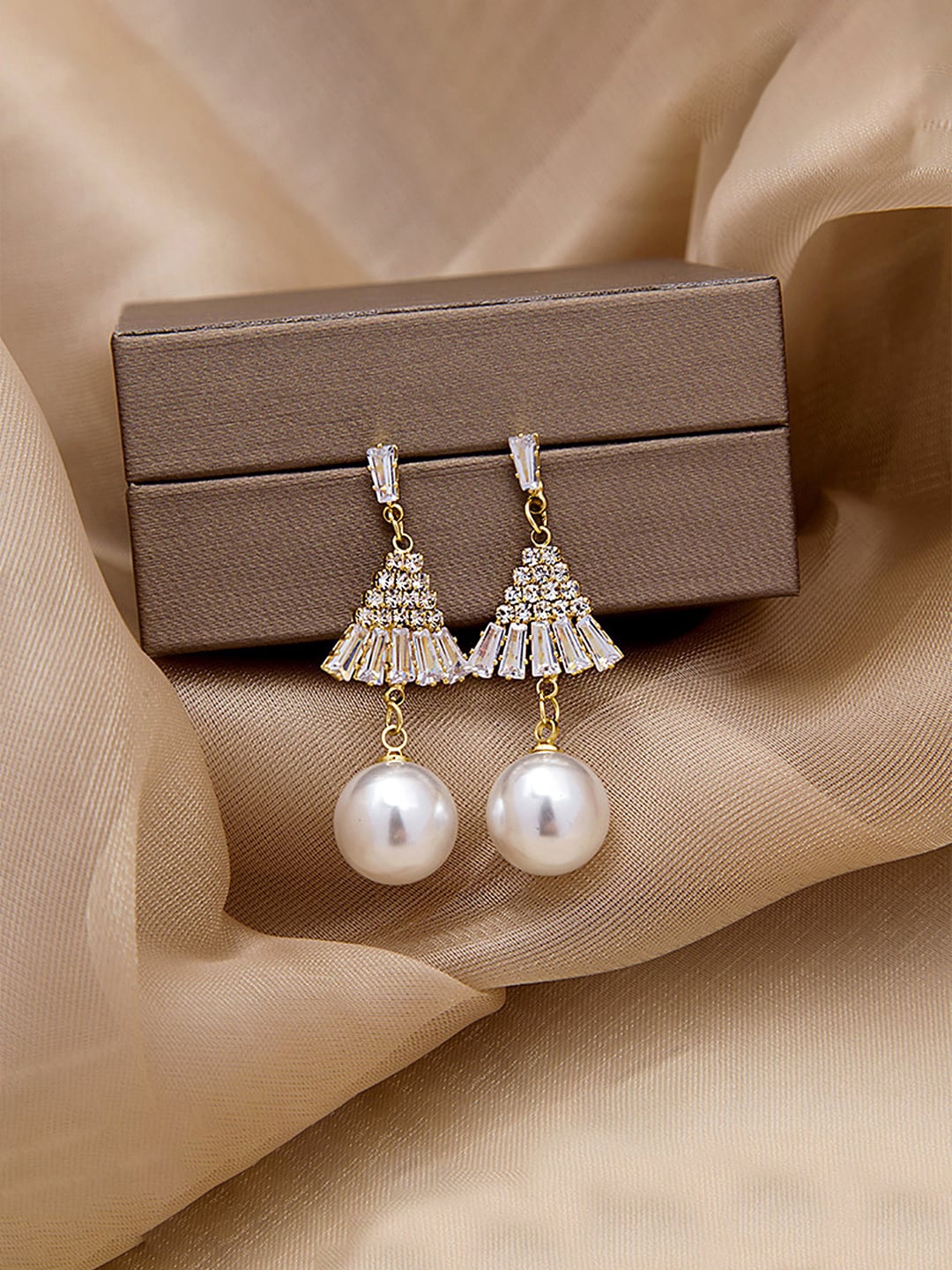 

Yellow Chimes Gold-Toned Quirky Drop Earrings