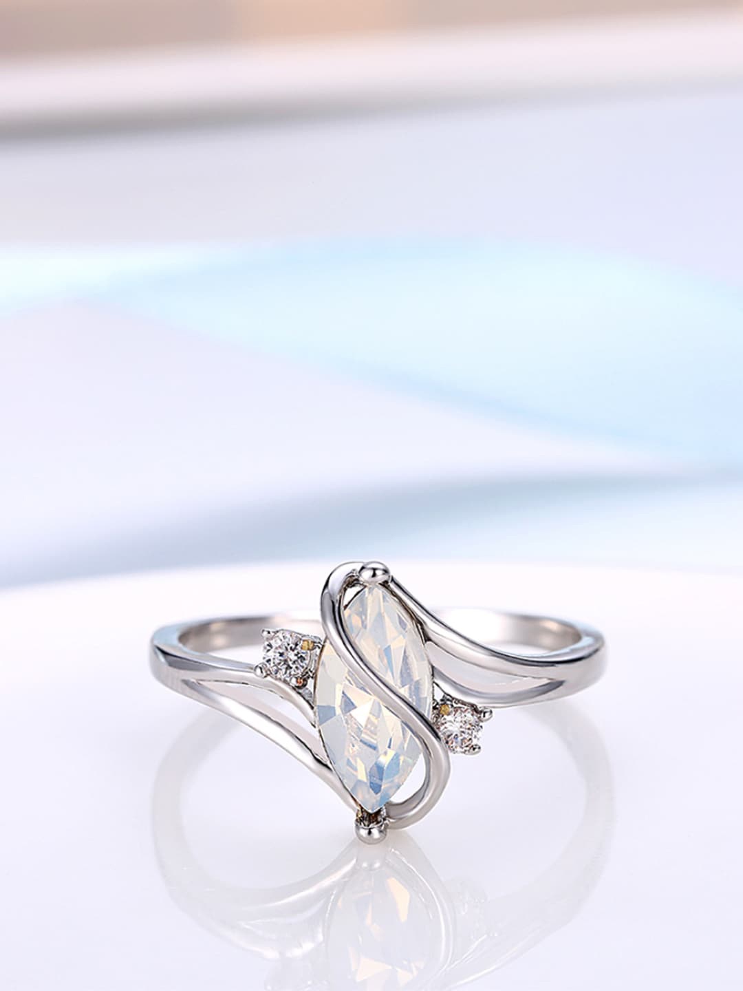 

Yellow Chimes Silver-Plated & White Opal-Studded Finger Ring