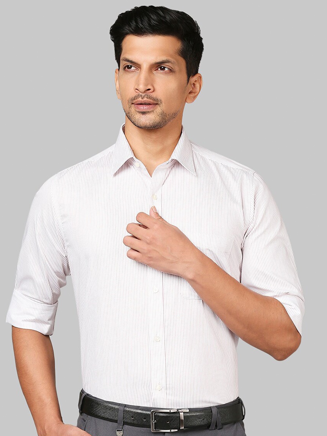 

Raymond Men Red Pinstripes Striped Regular Fit Pure Cotton Formal Shirt