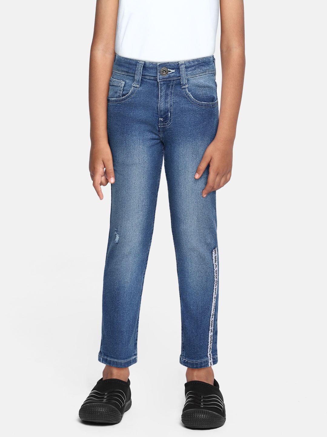 

Killer Boys Blue Slim Fit Mildly Distressed Light Fade Stretchable Jeans