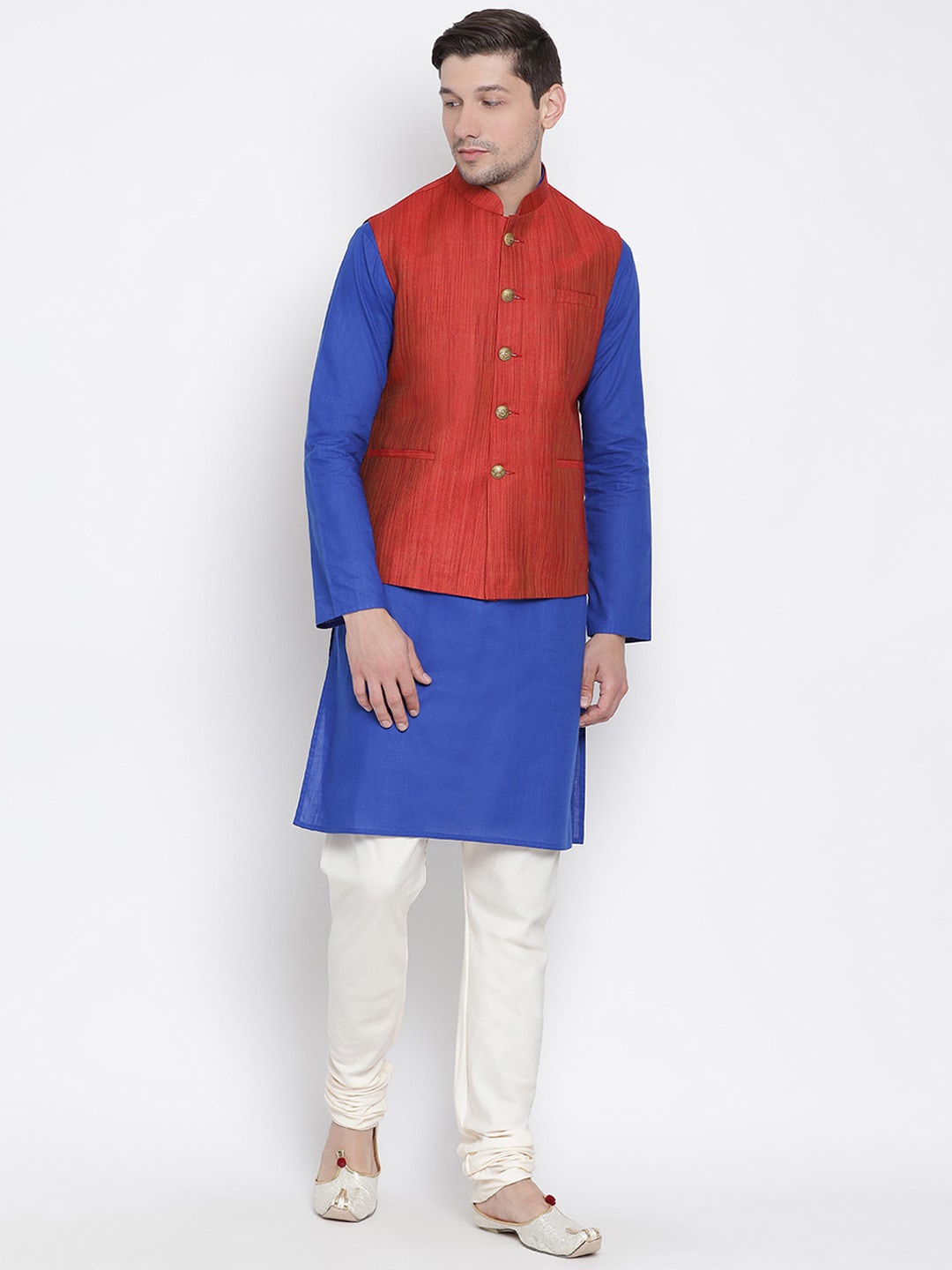 

VASTRAMAY Men Blue Solid Kurta & Churidar With Nehru Jacket