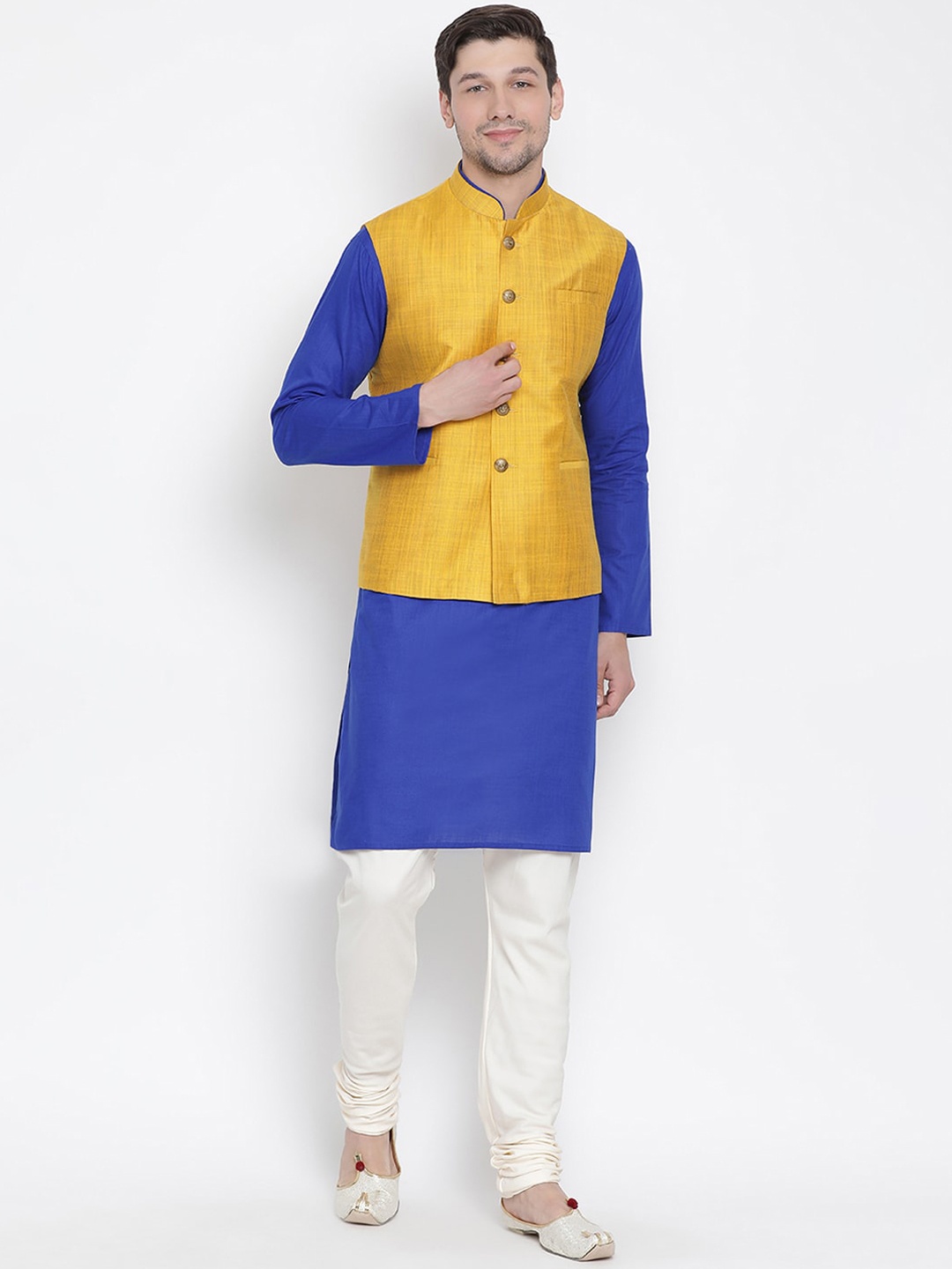 

VASTRAMAY Men Blue & Off-White Kurta with Churidar & Nehru Jacket