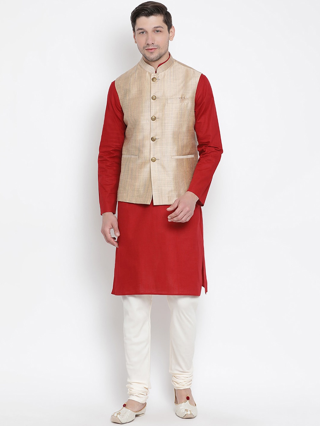 

VASTRAMAY Men Maroon Kurta with Churidar & Nehru Jacket