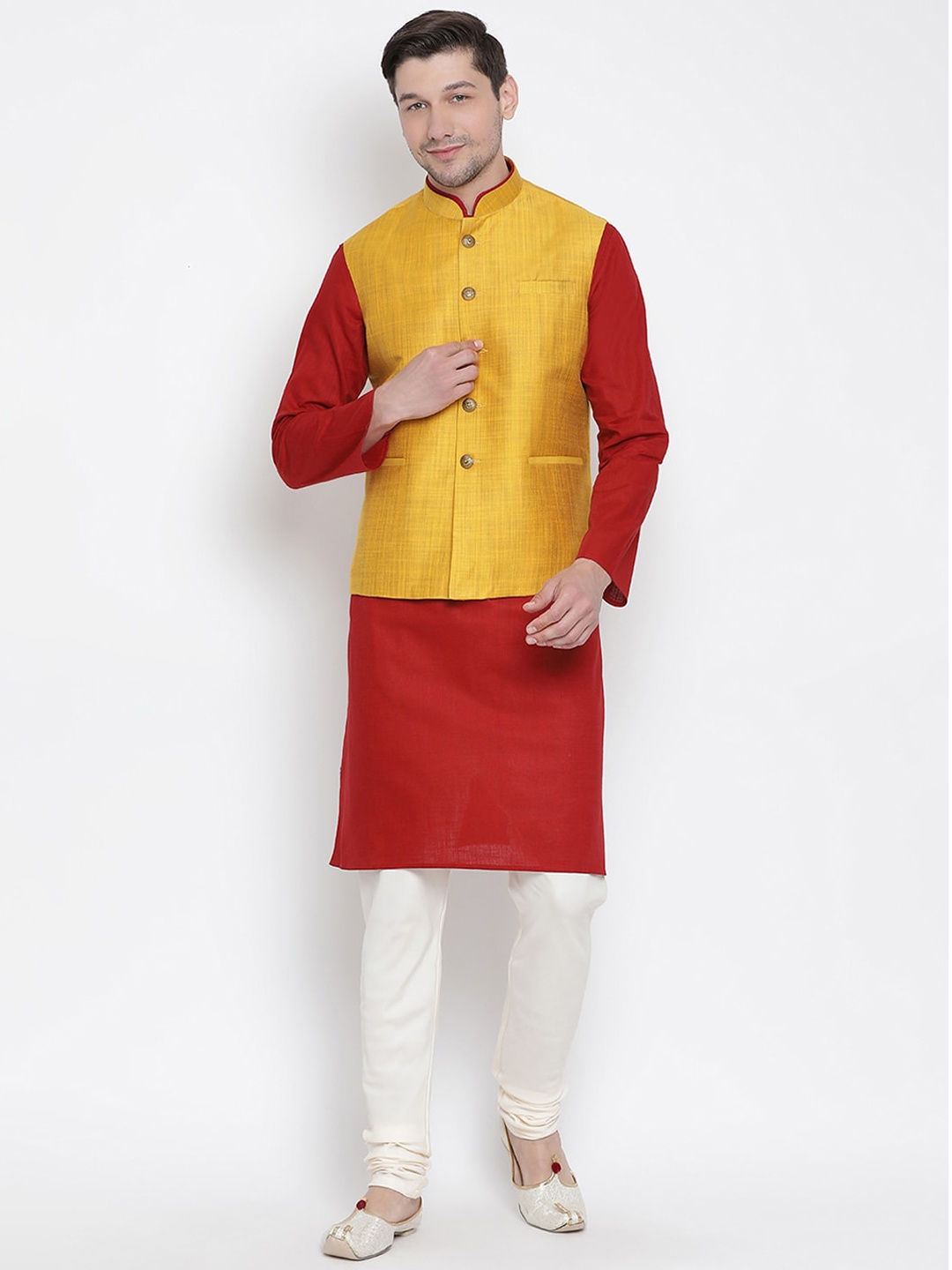 

VASTRAMAY Men Maroon Kurta with Pyjamas & Nehru Jacket
