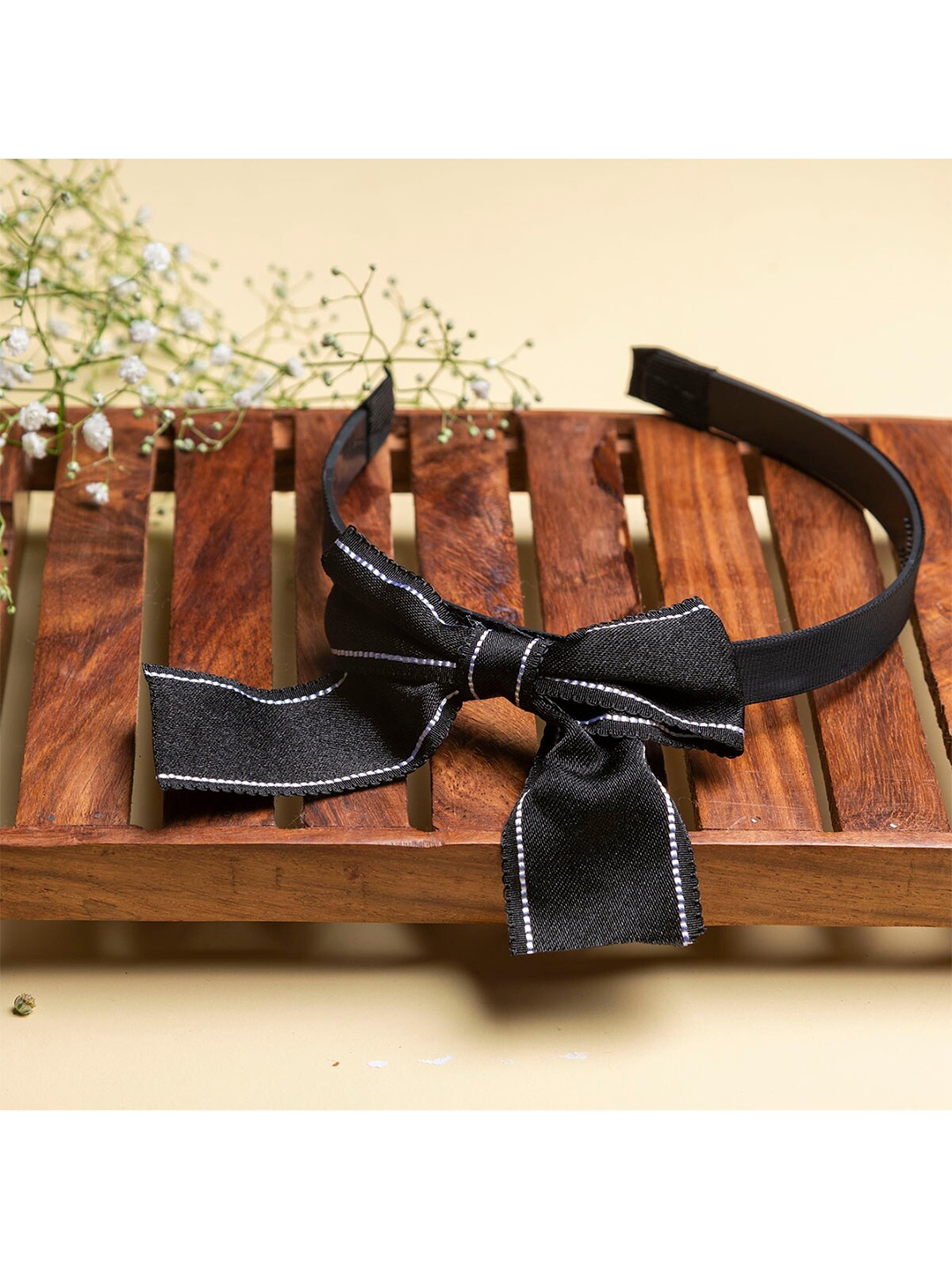 

Jewelz Women Black Bow Design Hairband