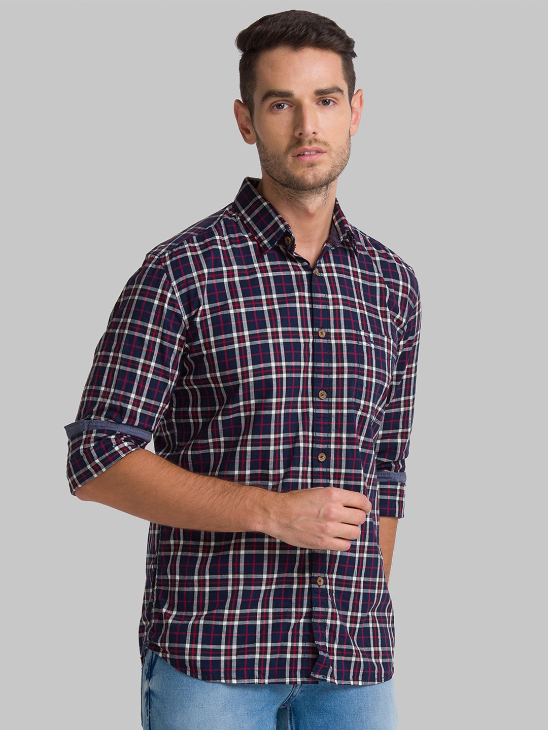 

Parx Men Navy Blue Slim Fit Tartan Checks Checked Cotton Casual Shirt