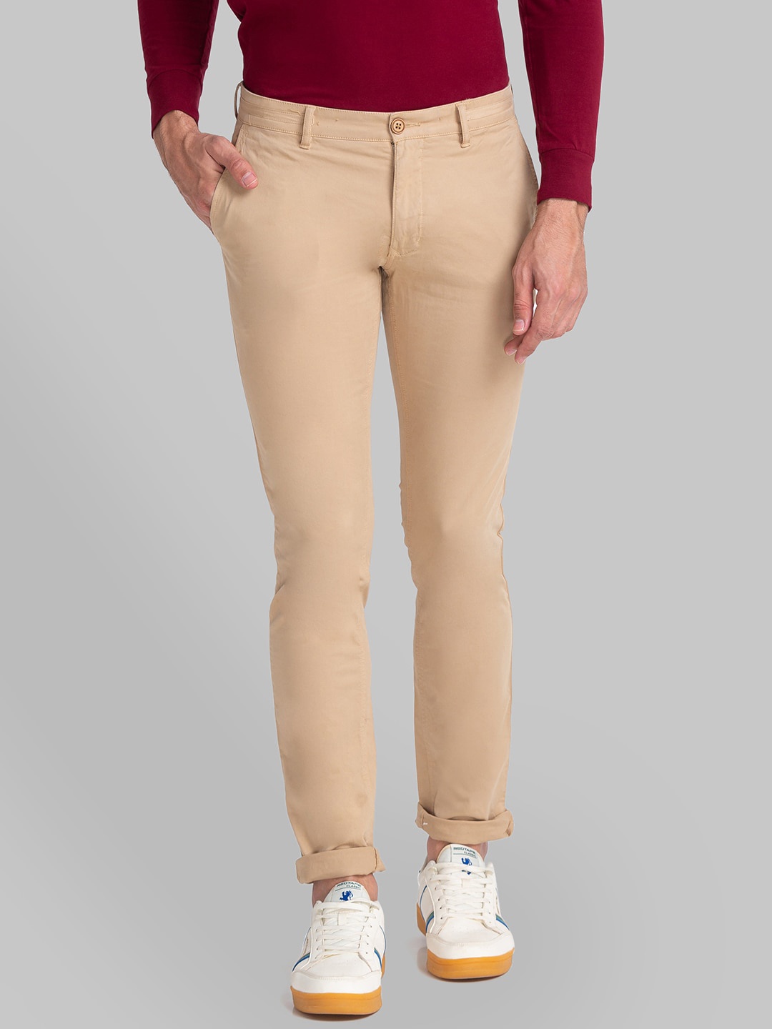 

Parx Men Khaki Solid Tapered Fit Trousers