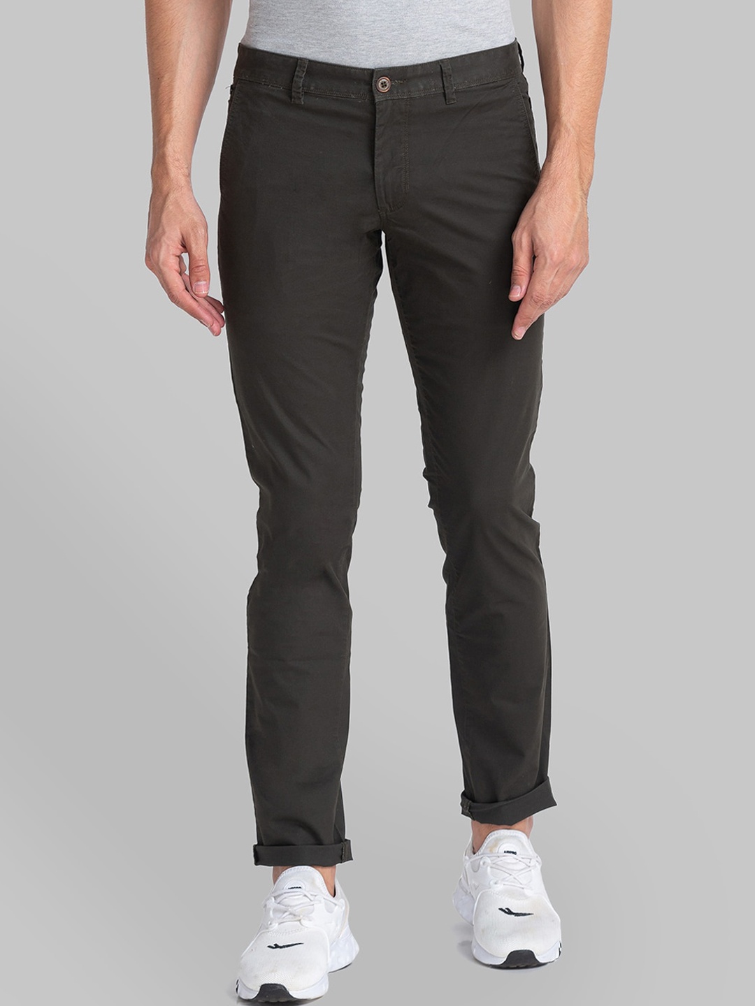 

Parx Men Green Tapered Fit Solid Trousers