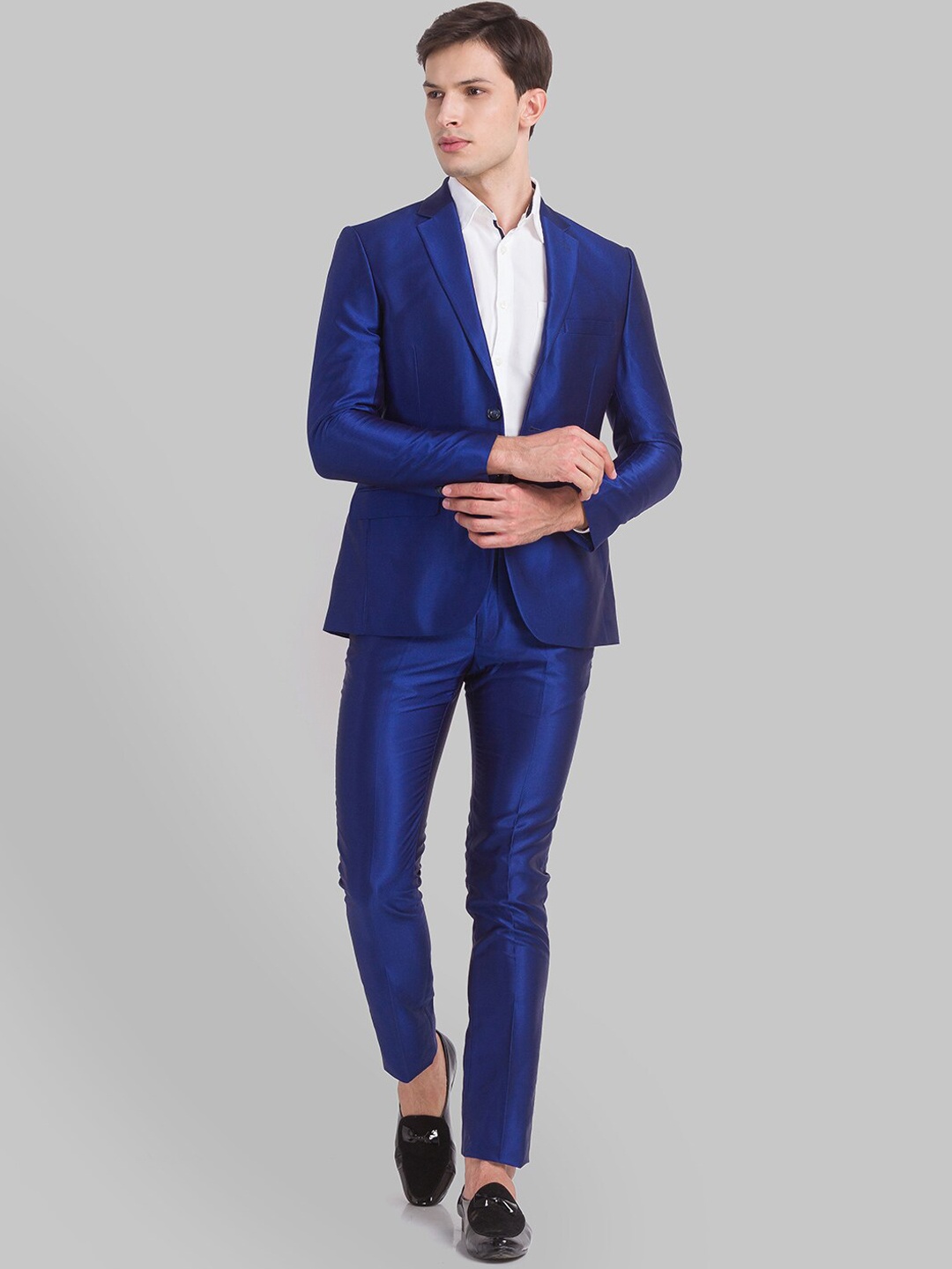 

Parx Men Blue Solid Single-Breasted Two-Piece Suits