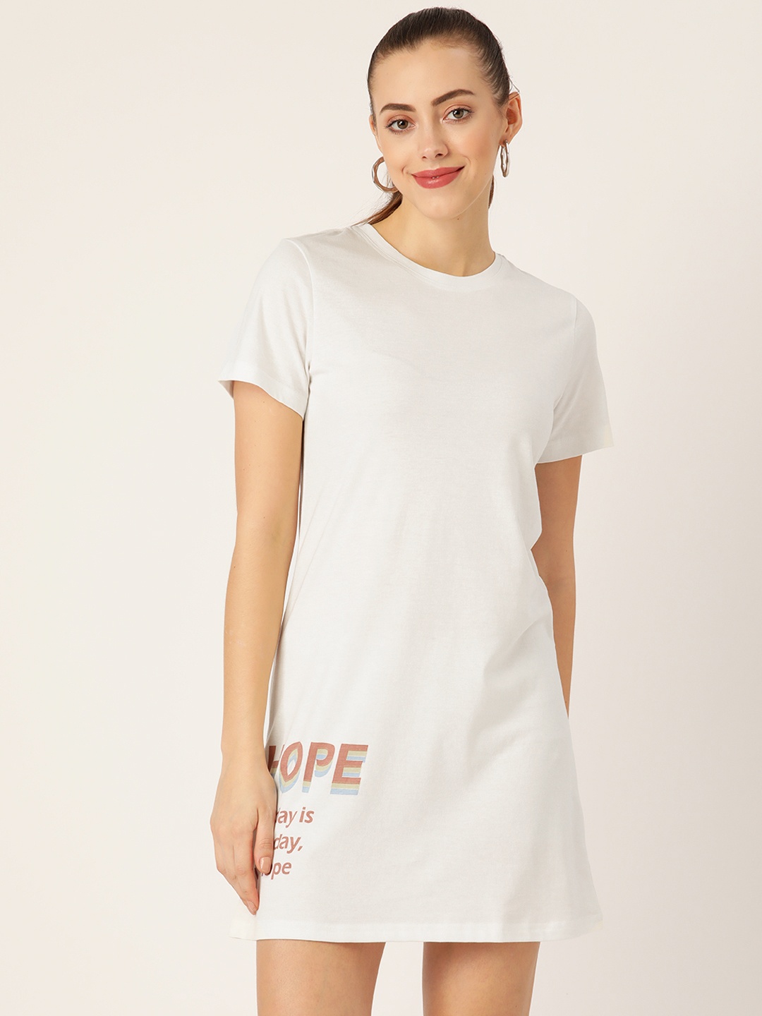 

Besiva White & Peach-Coloured Placement Print Mini T-shirt Dress